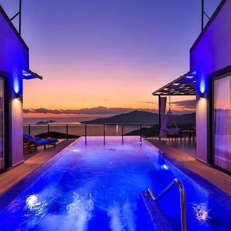 2 Bedroom Seaview With Private Heated Pool 칼칸