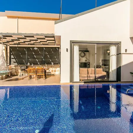 2 Bedroom Seaview With Private Heated Pool 빌라 *