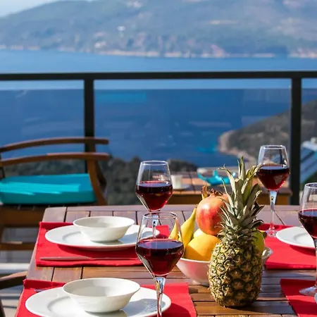 2 Bedroom Seaview With Private Heated Pool